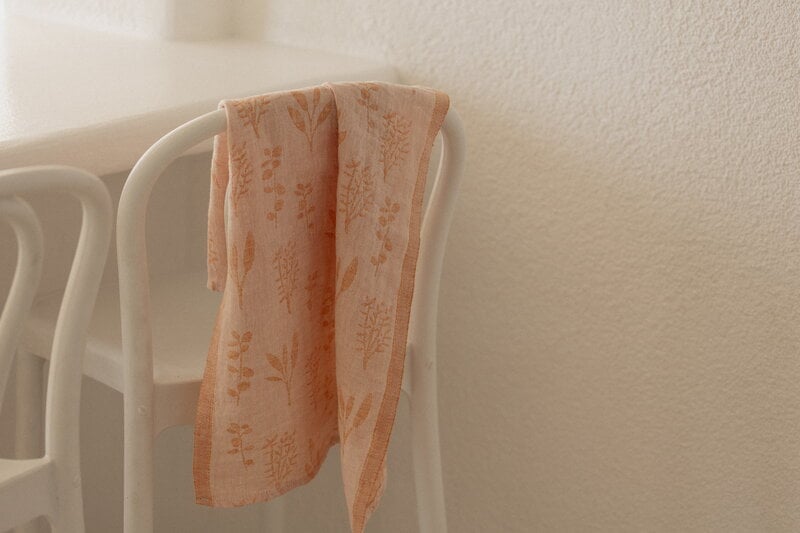 Lapuan Kankurit Salvia hand towel, rose - cinnamon, decoration image