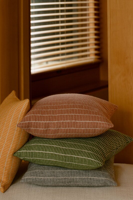 Lapuan Kankurit Housse de coussin Raitti, 45 x 45 cm, olive, image décorative