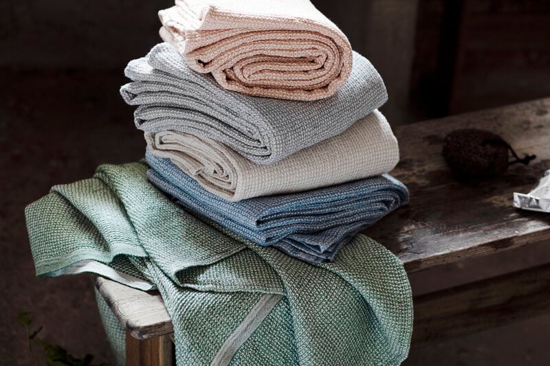 Lapuan Kankurit Terva giant towel, white - linen, decoration image