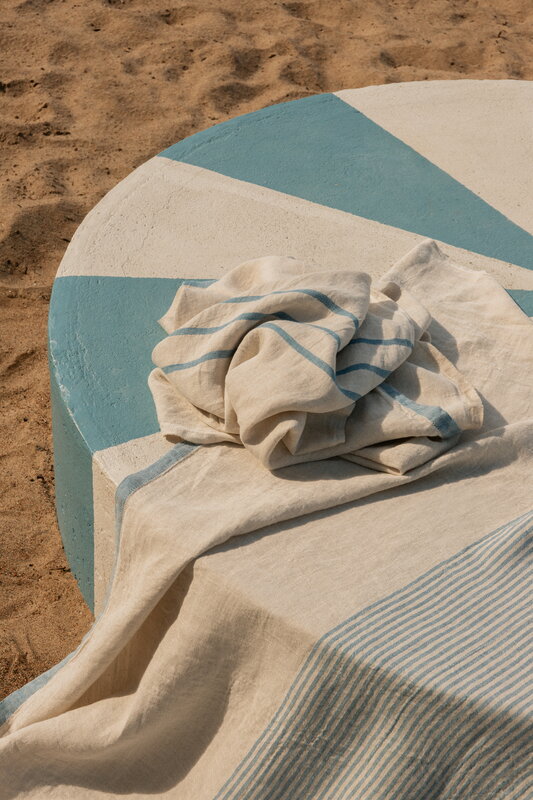 Lapuan Kankurit Kaisla serviette de bain/couverture de sauna, 80 x 180 cm, lin - bleu, image décorative
