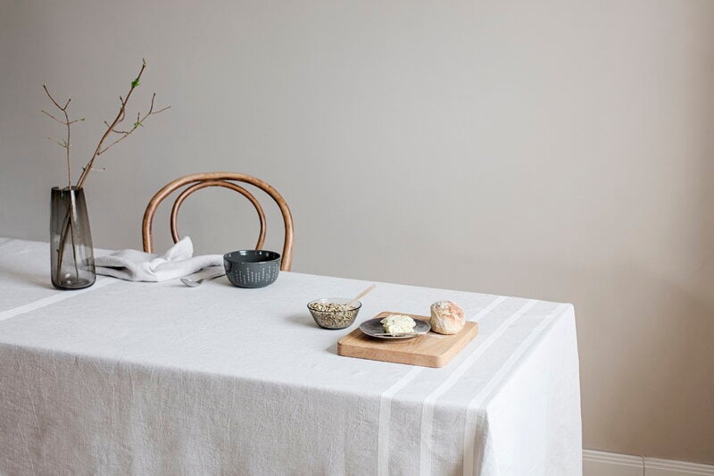 Lapuan Kankurit Usva tablecloth, 150 x 260 cm, linen - white, decoration image