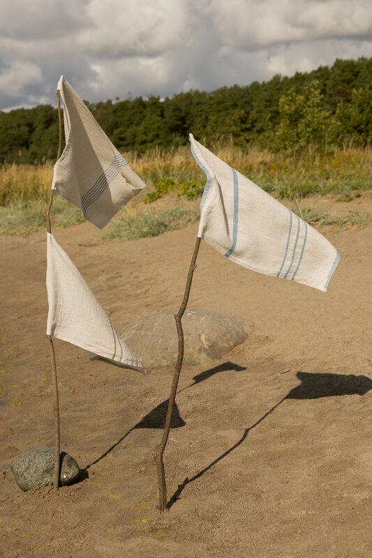 Lapuan Kankurit Virta hand towel, linen - olive - grey, decoration image