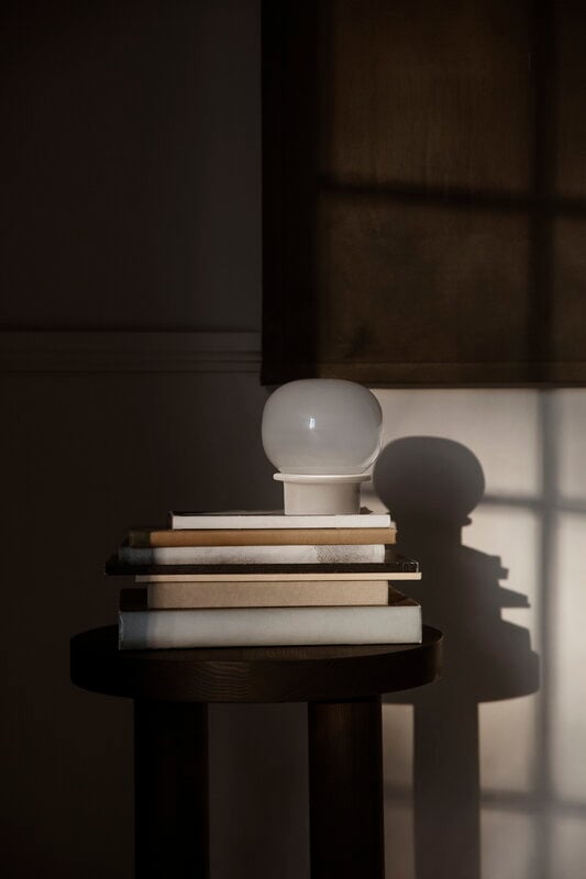 Astep Lille table lamp, bone, view 5