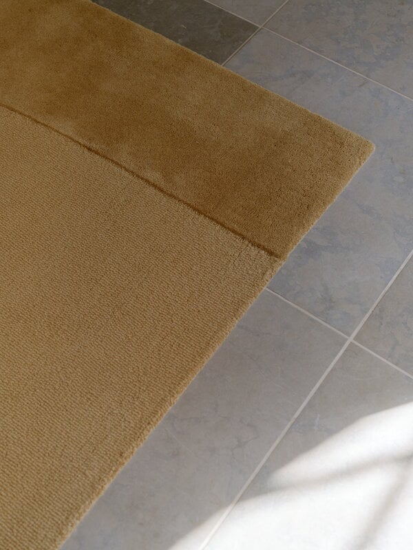 Linie Design Split Plains tufted wool rug, mustard, decoration image
