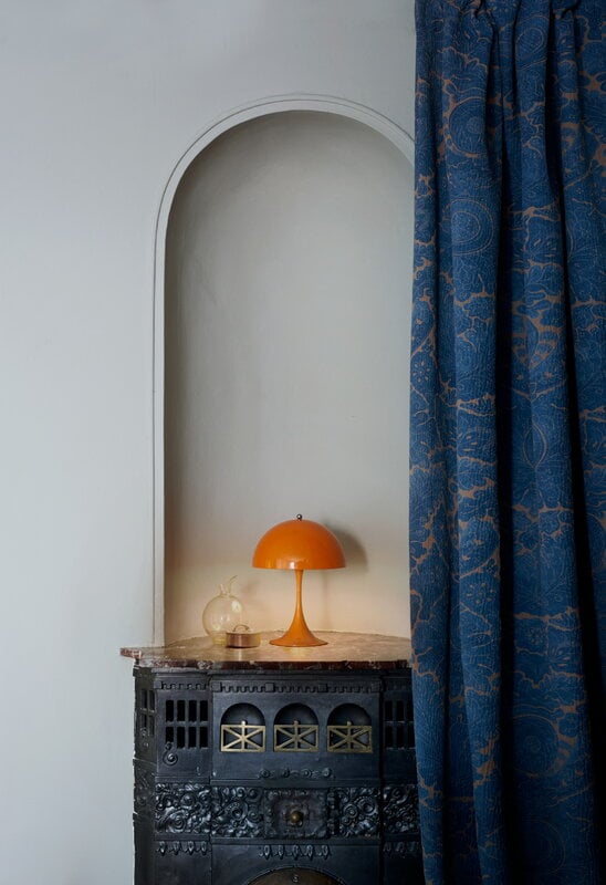Louis Poulsen Lampe de table portable Panthella 250, orange opaque, image décorative