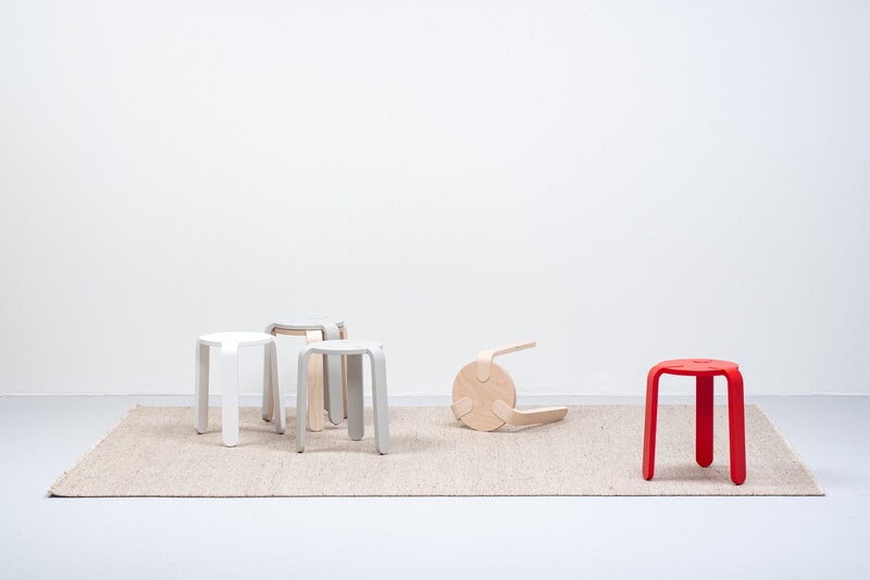 Muoto Collection Lulu stool, bright red, decoration image