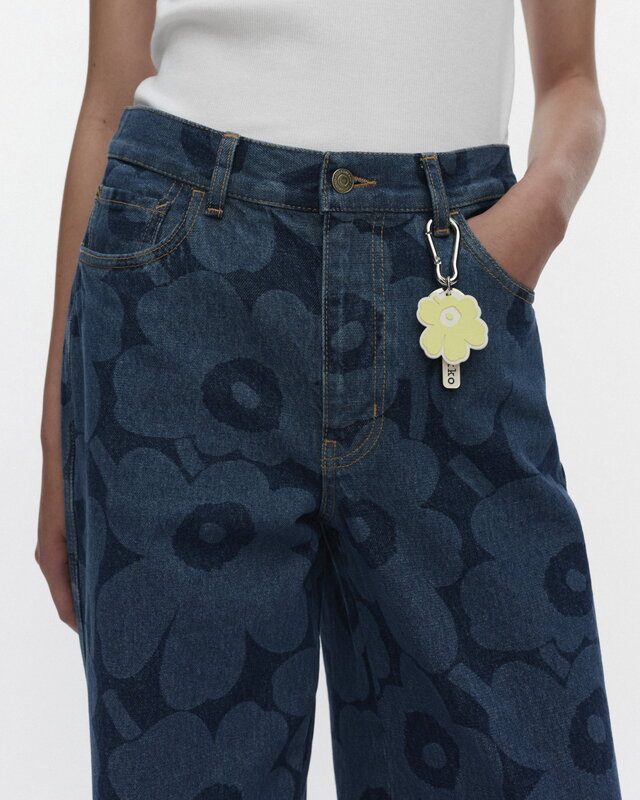 Marimekko Aallokas Unikko Kioski key holder, light yellow- off-white, decoration image