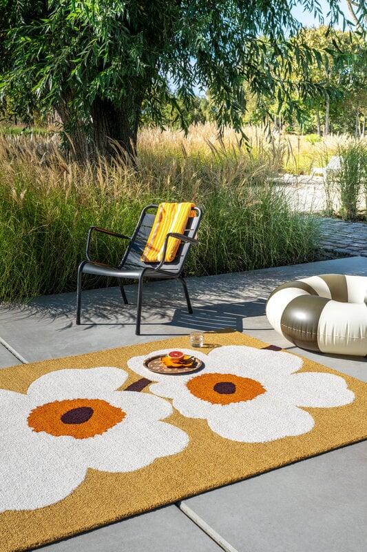 Marimekko Unikko Anniversary Outdoor matto, honey, sisustuskuva