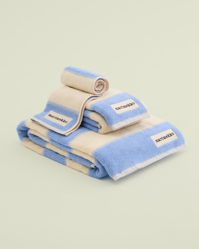 Marimekko Galleria hand towel, 50 x 100 cm, light blue - melon