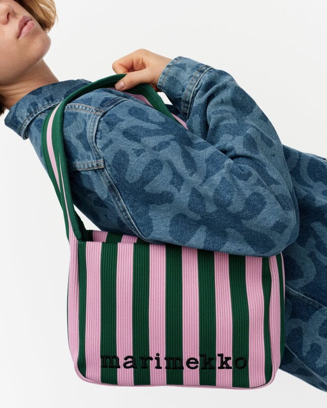 Marimekko Knitted Shoulderbag Merirosvo, rose - vert foncé, image décorative