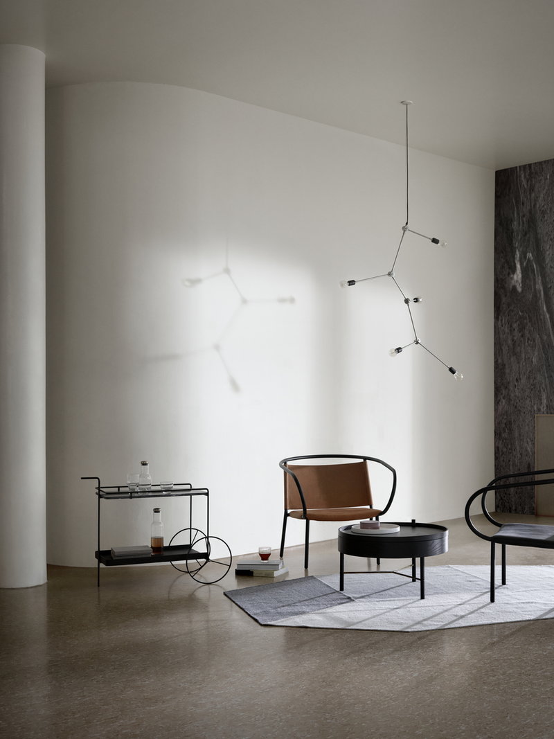 Audo Copenhagen Turning Table, black Finnish Design Shop
