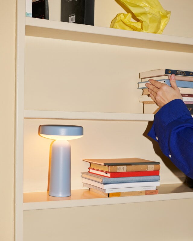 Muuto Lampada portatile Ease, celeste, immagine decorativa
