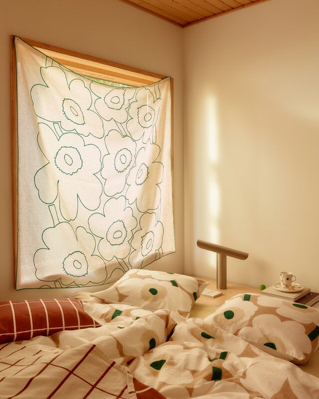 Marimekko Unikko pillowcase, 50 x 60 cm , sand - off-white - hay - emerald, view 2
