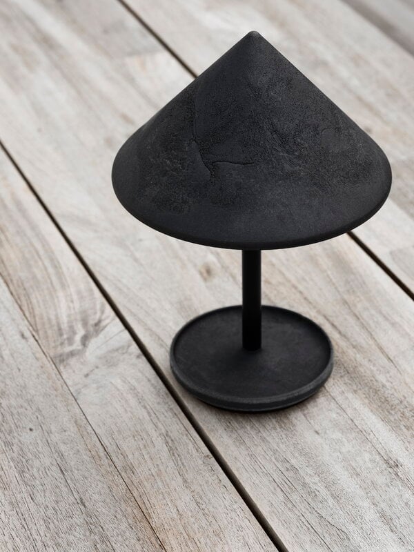 Mater Terra tragbare Lampe, Kaffeemüll schwarz, dekorationsbild