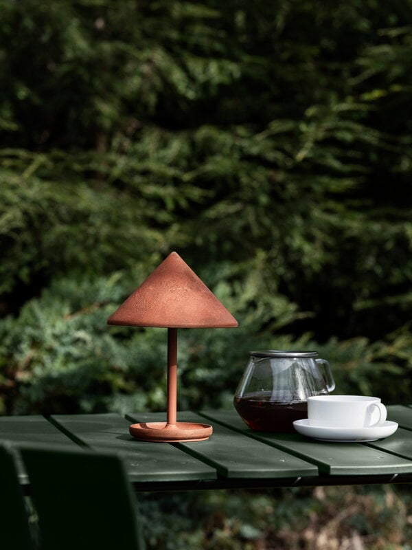 Mater Terra  portable lamp, coffee waste rust red, decoration image