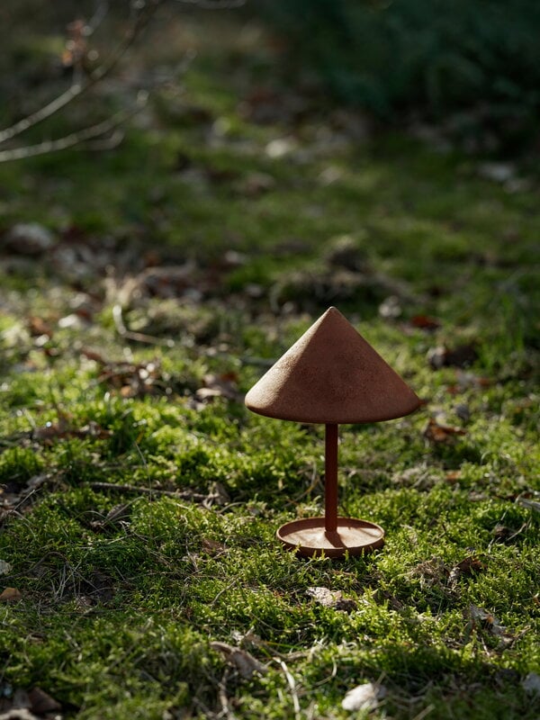 Mater Terra  portable lamp, coffee waste rust red, decoration image