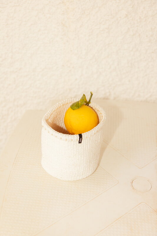 Mifuko Kiondo basket XS, white, decoration image