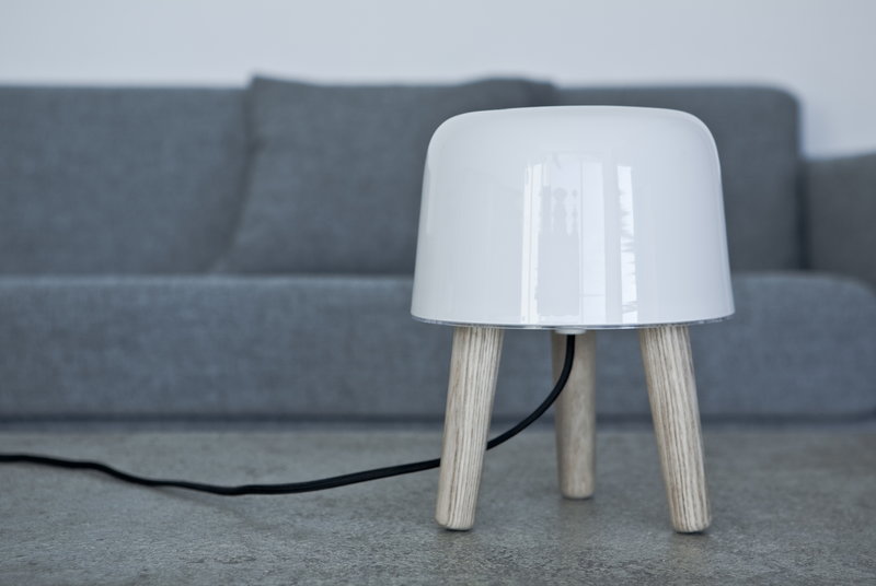 milk table lamp