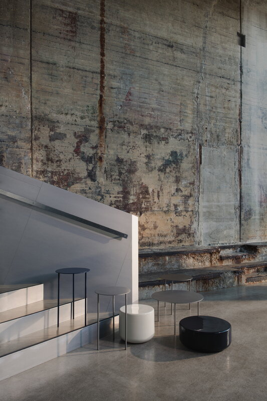 Møbel Copenhagen Pair side table, L, black steel, decoration image