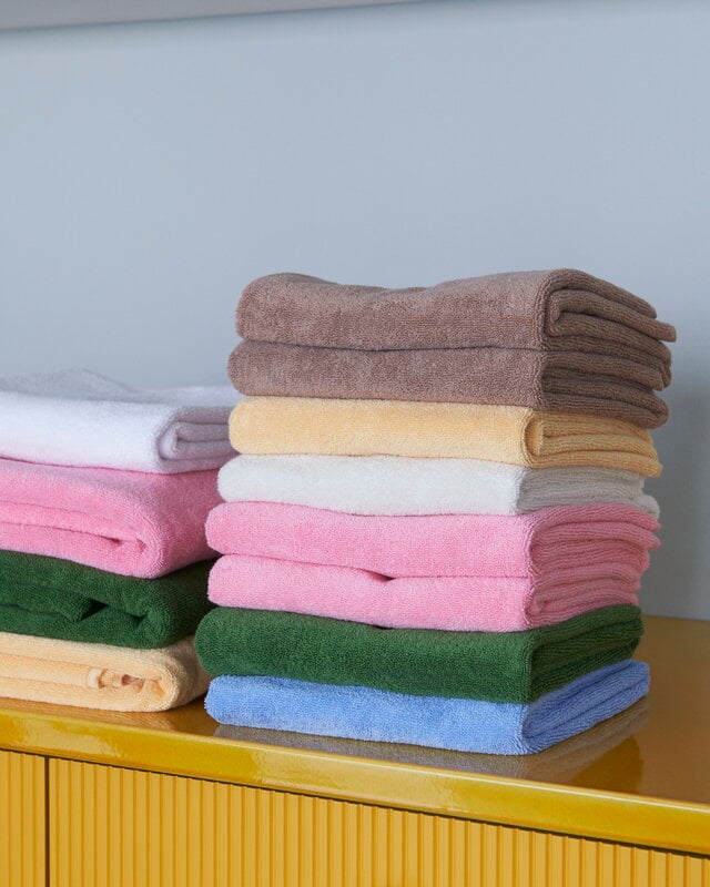 HAY Mono bath towel, pink