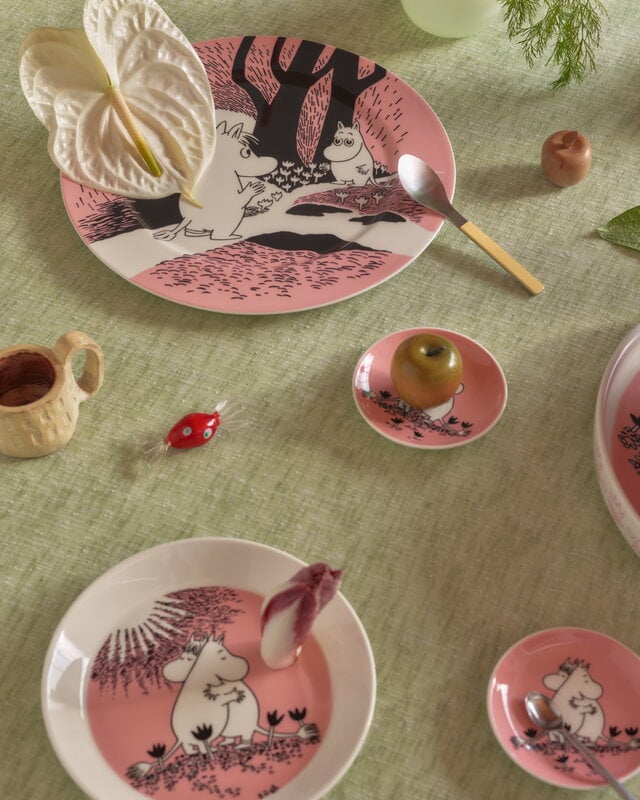 Moomin Arabia Moomin serving plate, 30 cm, Love 30, decoration image