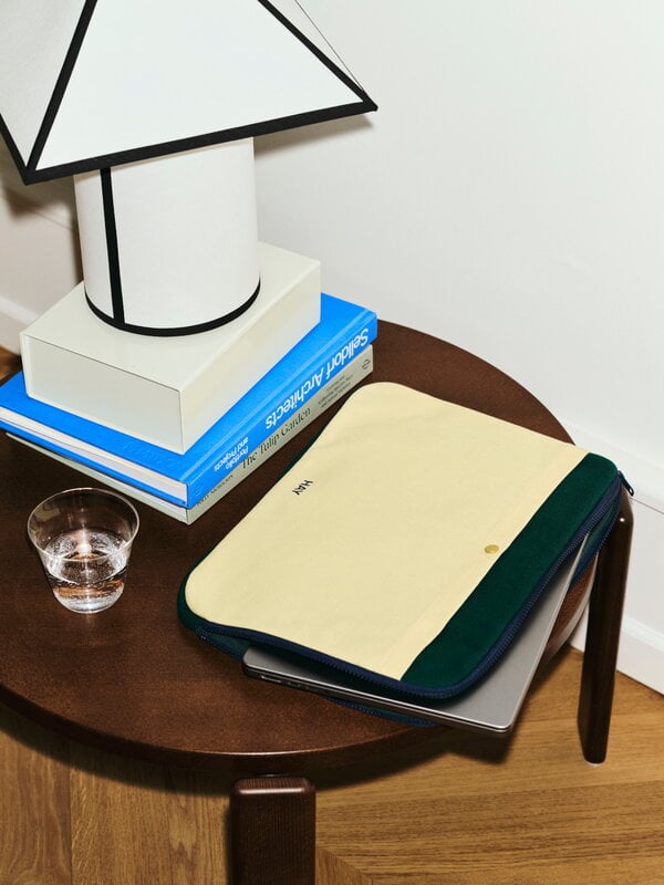 HAY Ava Pyramid table lamp, 450, white, decoration image