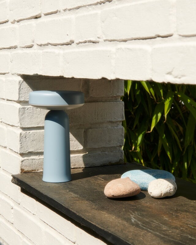 Muuto Lampada portatile Ease, celeste, immagine decorativa