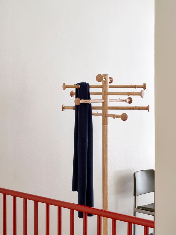 Fredericia ND09 coat stand, oiled oak, view 7