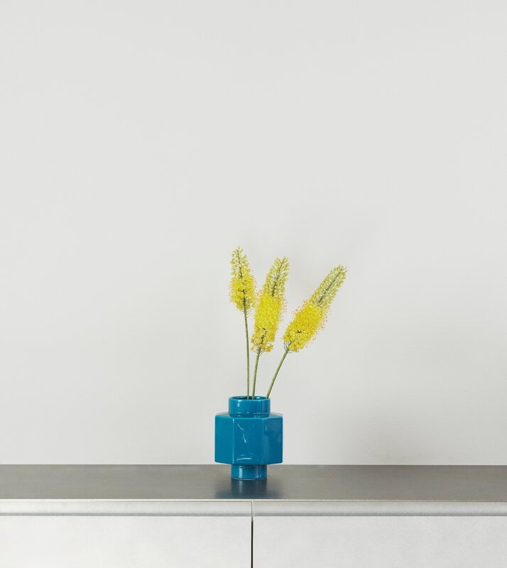 Normann Copenhagen Deko Object H5 Hexagon, petroolin sininen, näkymä 3