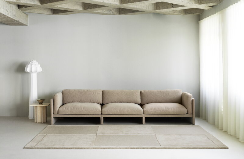 Normann Copenhagen Level rug, warm grey, decoration image