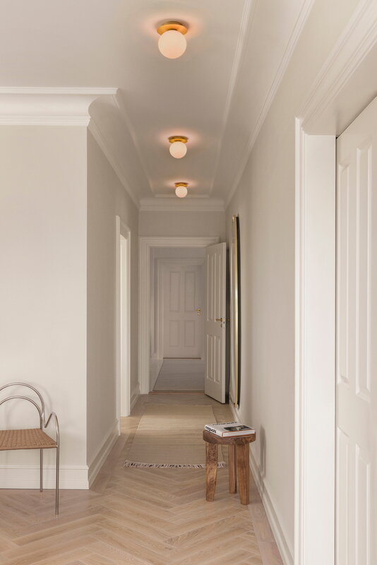 Nuura Liila 1 wall/ceiling lamp, medium, Nordic gold - rose, view 8