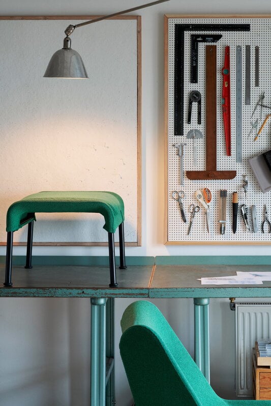 HAY Pouf O2, noir - vert clair Lift, image décorative