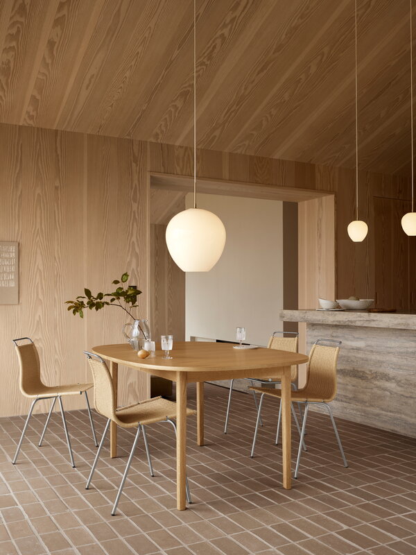 Carl Hansen & Søn MT221-D170 Tulip pendant, 17 cm, brass - opal white, decoration image