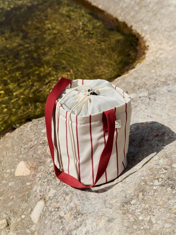 HAY Outdoor Market bottle bag, beige - red stripe, decoration image