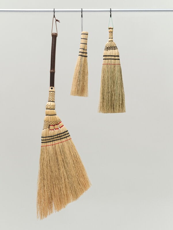 HAY Outdoor Market floor broom, natural, decoration image