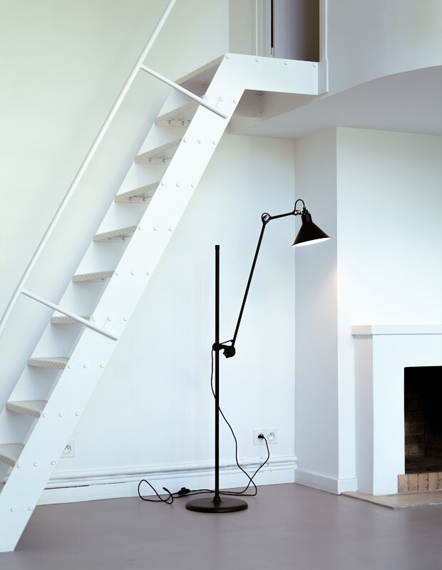 DCWéditions Lampe Gras 215 floor lamp, conic shade, black, decoration image