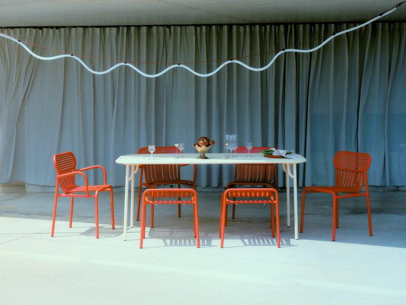 Petite Friture Week-end chair, red, decoration image