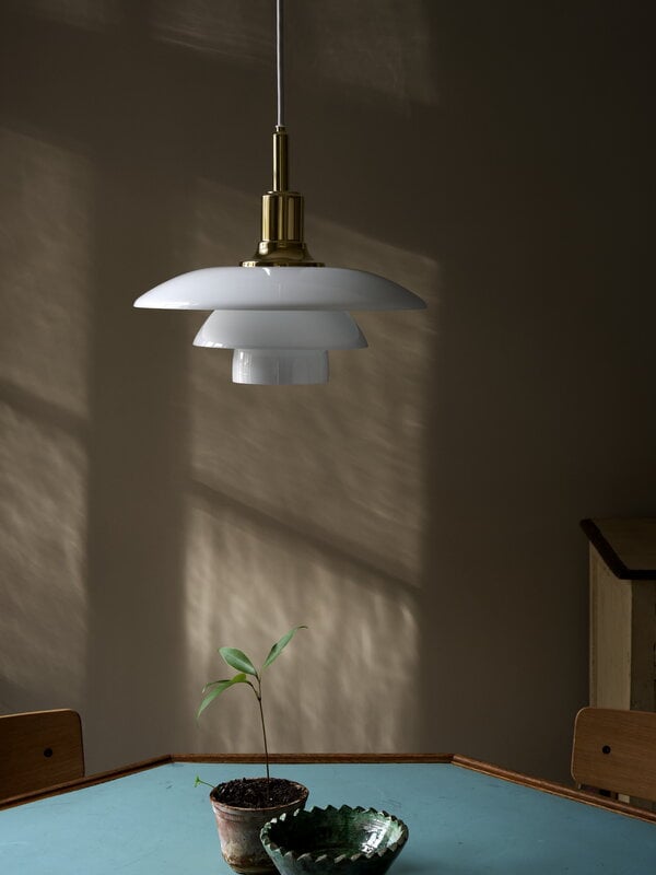 Louis Poulsen PH 3/2 pendant, metallised brass, decoration image