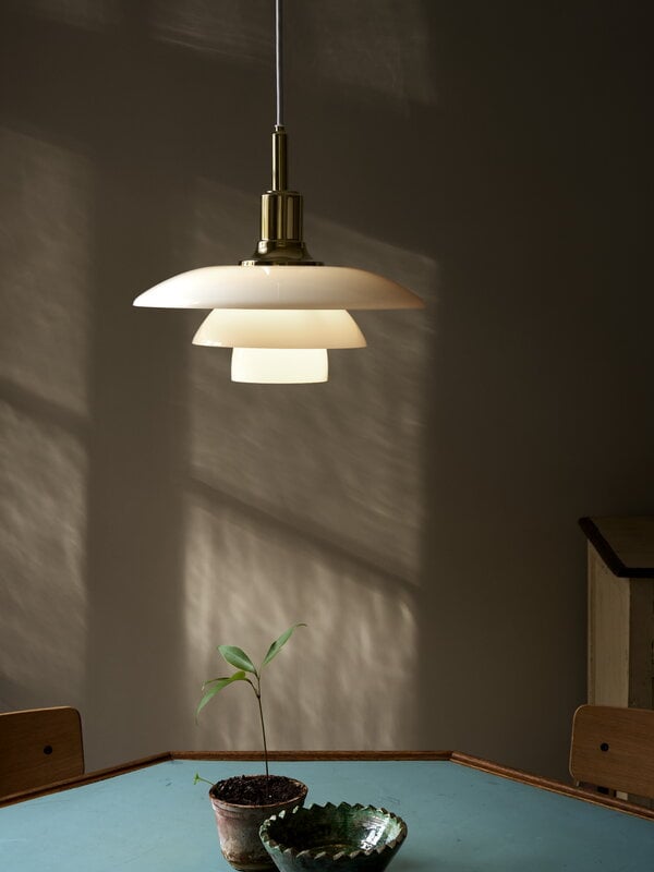Louis Poulsen PH 3/2 pendant, metallised brass, decoration image