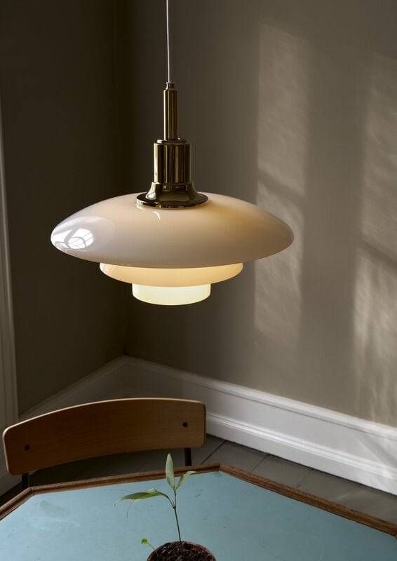 Louis Poulsen PH 3/2 pendant, metallised brass, decoration image
