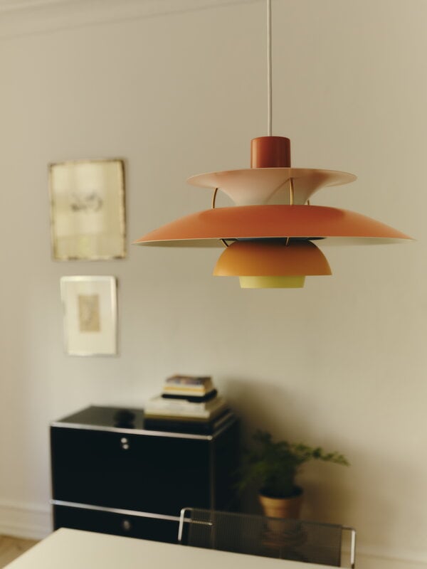 Louis Poulsen PH 5 500 pendant, orange, view 3