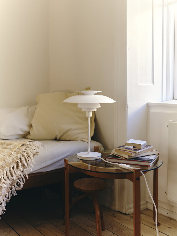 Louis Poulsen PH 80 table lamp, opal white - white, decoration image
