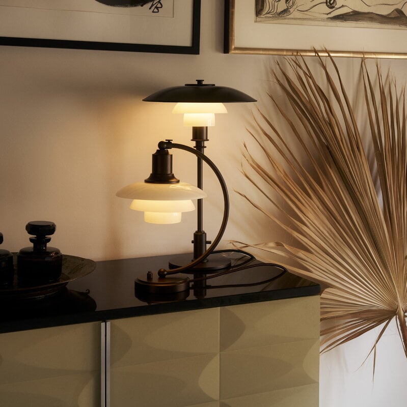 Louis Poulsen PH 2/2 Luna table lamp, aged brass - opal white