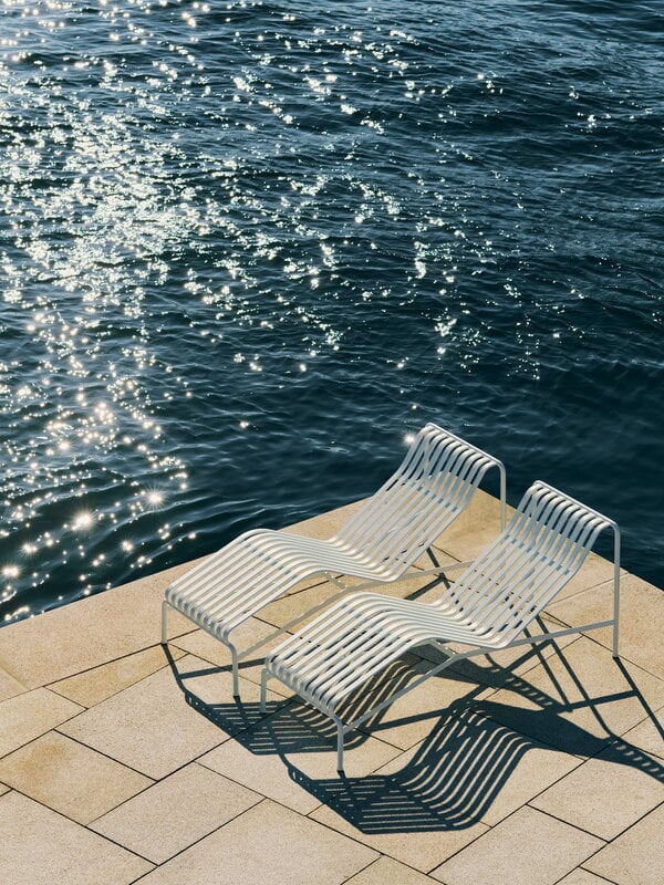 HAY Palissade chaise longue,  cream white, decoration image