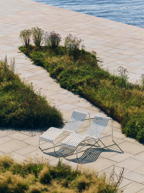 HAY Palissade chaise longue,  cream white, decoration image