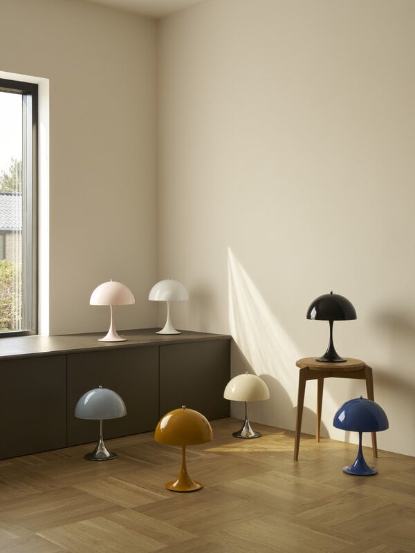 Louis Poulsen Panthella 250 Portable table lamp, opal beige - chrome, decoration image