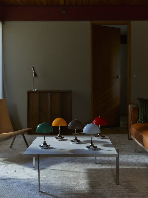 Louis Poulsen Panthella The Originals 160 Portable V3 table lamp, opal brown - chrome, decoration image