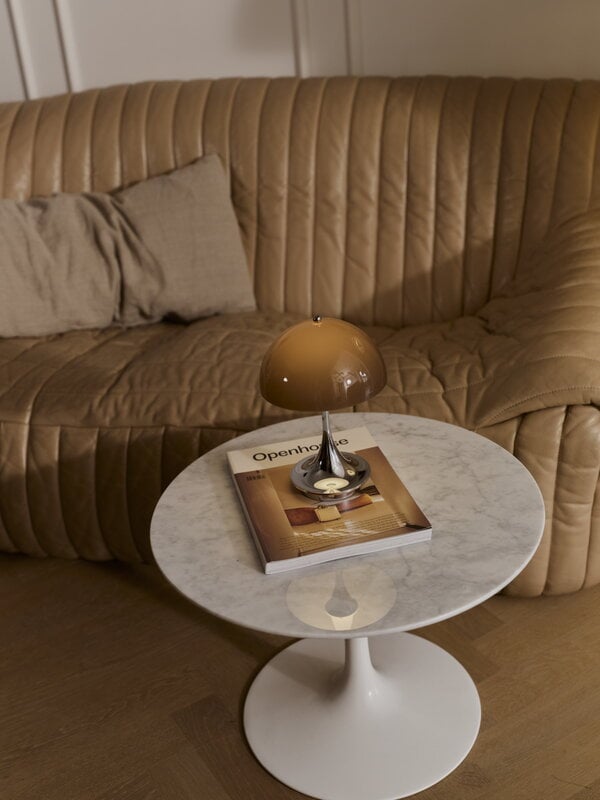 Louis Poulsen Panthella The Originals 160 Portable V3 table lamp, opal brown - chrome, decoration image