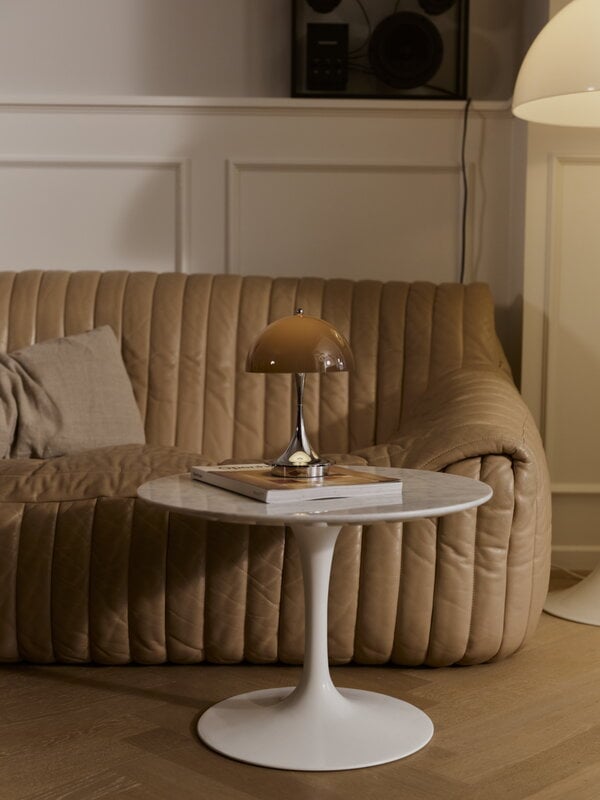 Louis Poulsen Panthella The Originals 160 Portable V3 table lamp, opal brown - chrome, decoration image