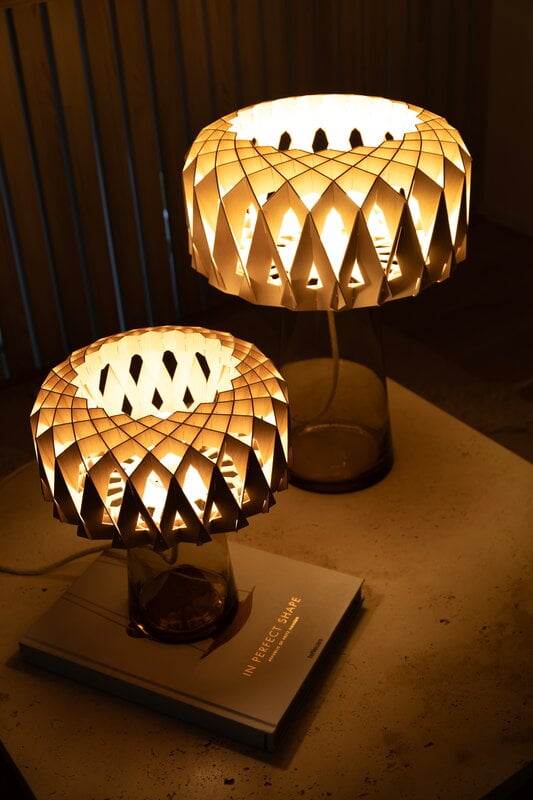 Pilke Lights Pilke Signature 35 pöytävalaisin, meripihka - koivu, sisustuskuva